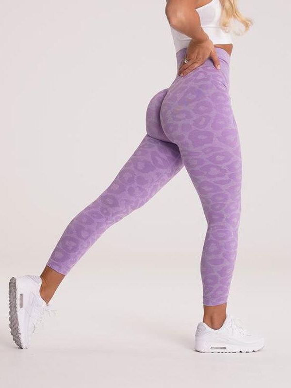 Women Seamless Slim Shorts purple 4