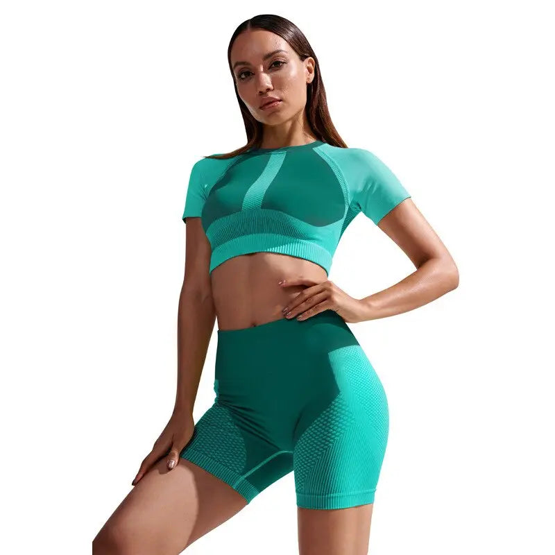 Women Summer Seamless Yoga Set green set